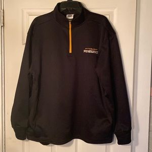 Pittsburgh Penguins quarter zip pullover. Size L. Light fleece lining